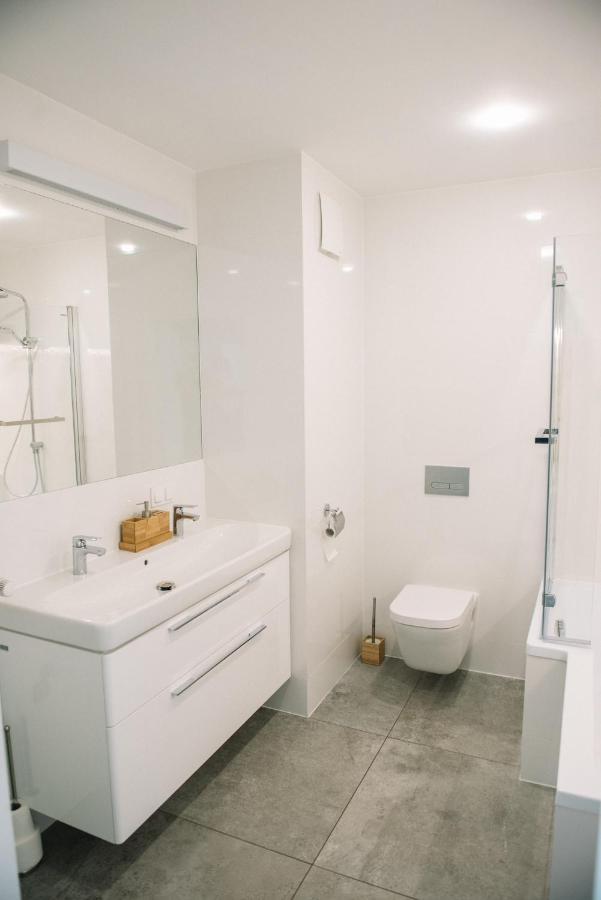 Apartament Bulgarska 60M2-3 Pokoje-Piekny Widok-13 Pietro 24H Check In بوزنان المظهر الخارجي الصورة