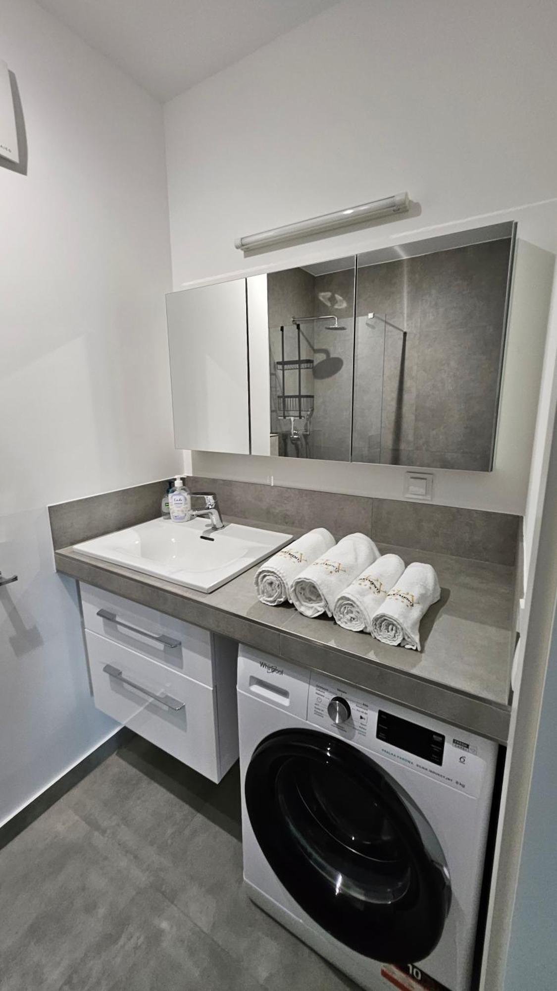Apartament Bulgarska 60M2-3 Pokoje-Piekny Widok-13 Pietro 24H Check In بوزنان المظهر الخارجي الصورة